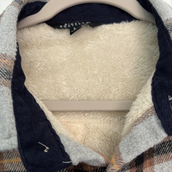 Simply Southern Large fur lined Flannel coat - Picture 4 of 6